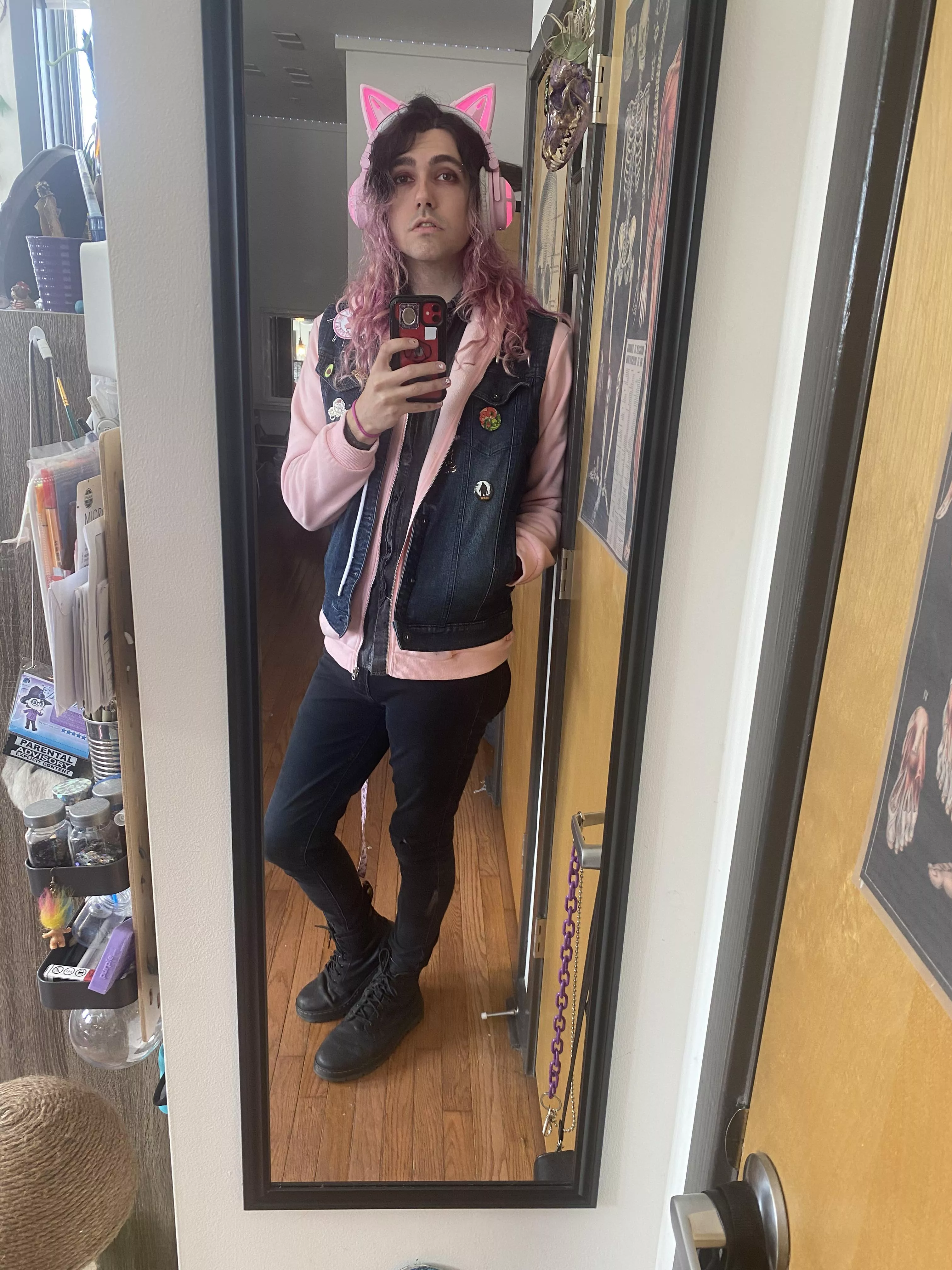 Got a lot of compliments on the fit today.