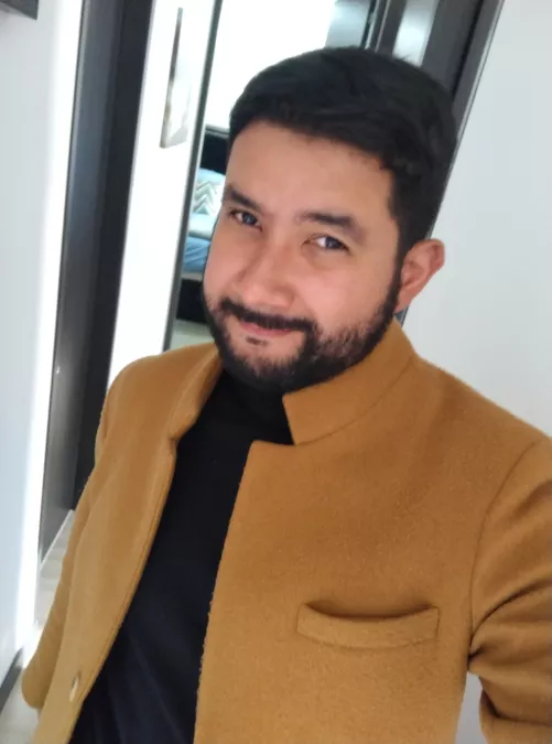 Hello again, beautiful people.