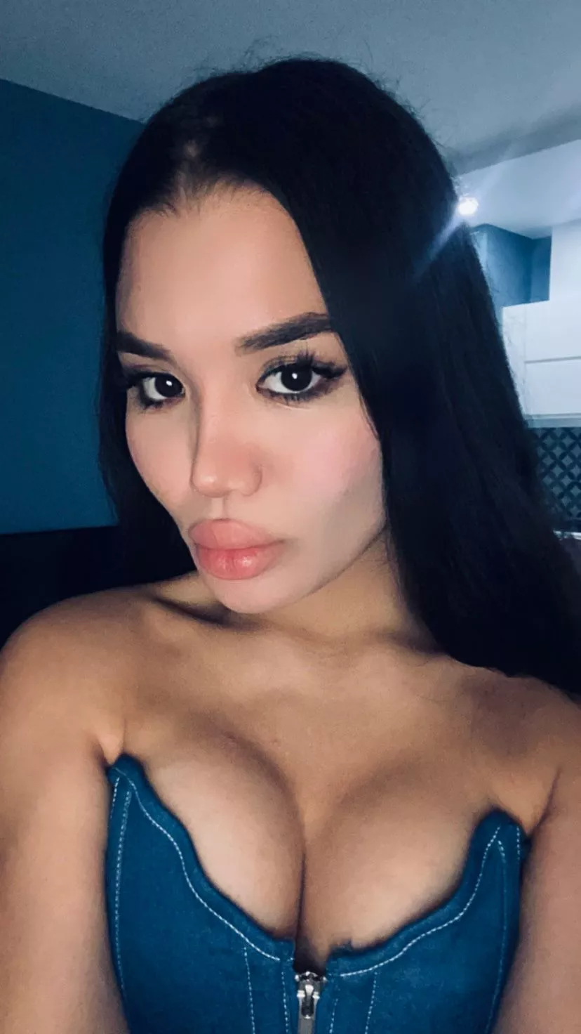 How do I look in this selfie 😝