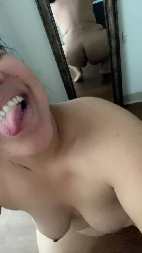 I need a face to sit on 😏💦