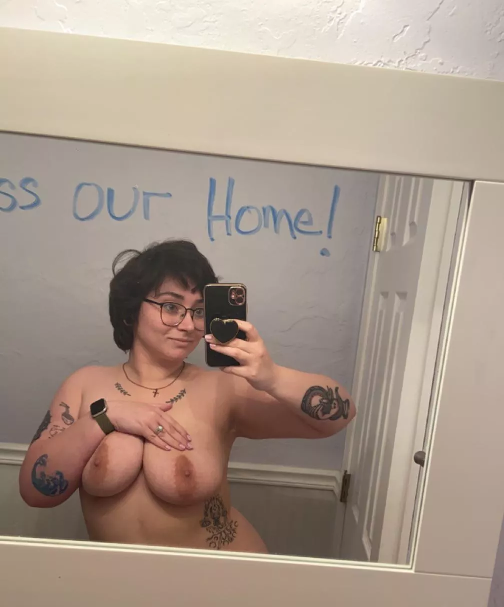 Looking like coconut head here but I also have two coconuts 🥥 🥥😏