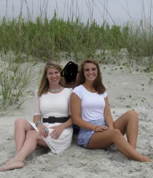 Mom n daughter both office girls