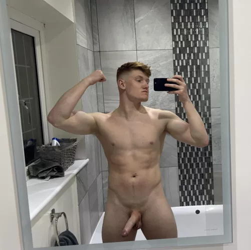 Softy British rugby stud 😈