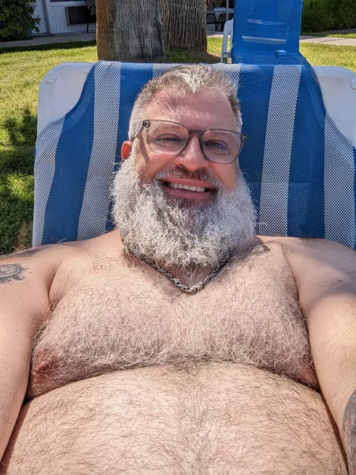 Some nice thick chest hair for you to run your fingers through