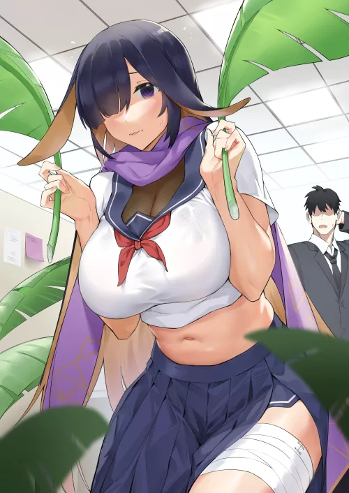 Tsukuyo disguised between two ferns (Dawalixi) [Blue Archive]