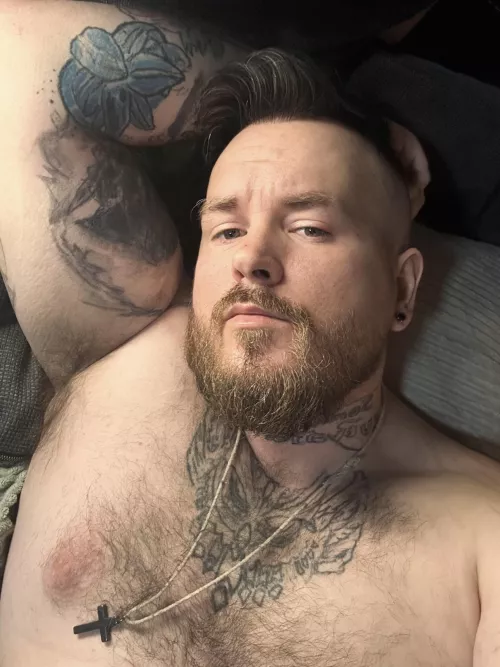Wanna cuddle with daddy?