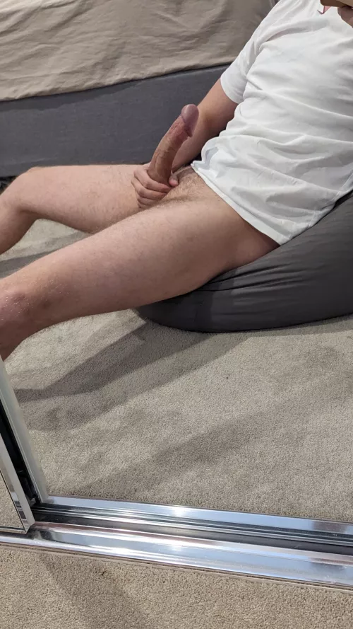 We can definitely both fit on this bean bag if you know where to sit