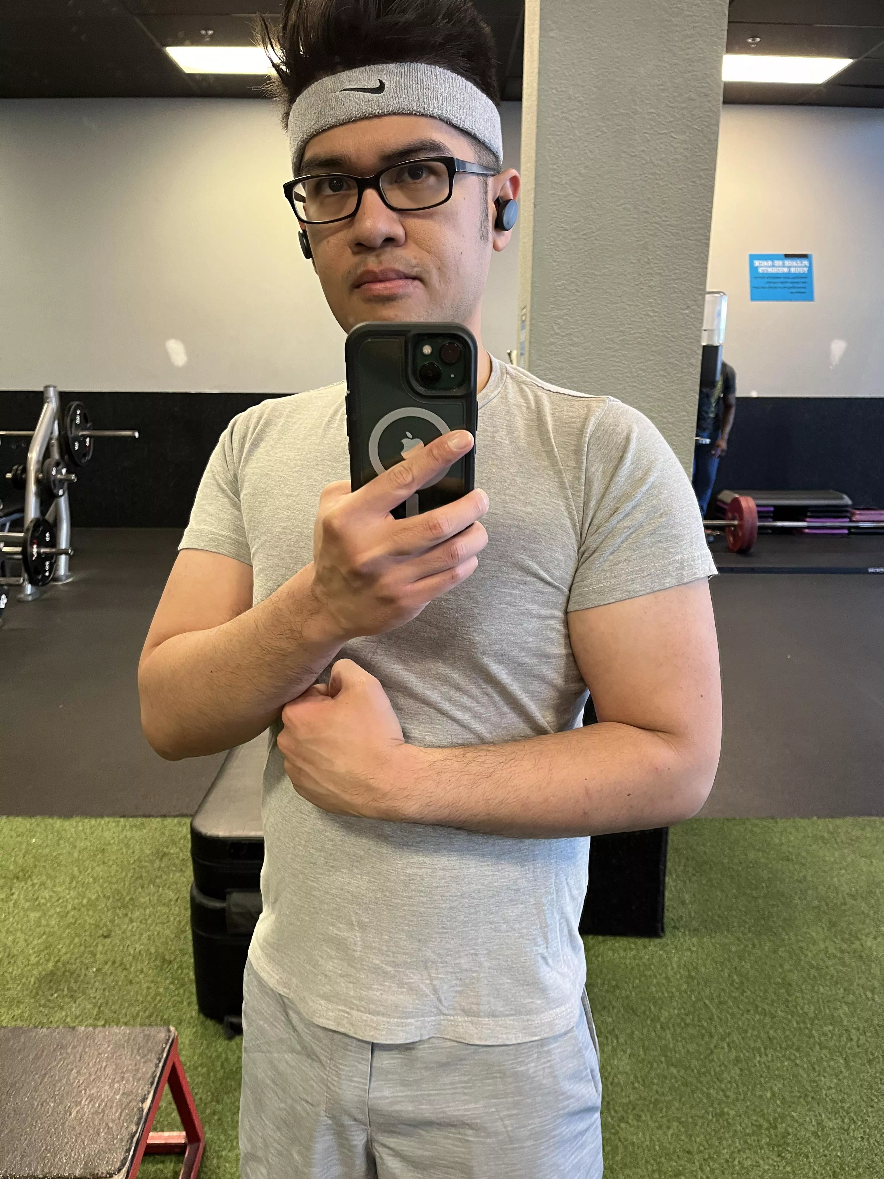 Wish there was a better way to level up my Charm stat. Cause I have none.