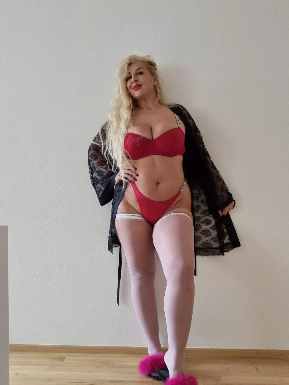 Your hot mommy missed you