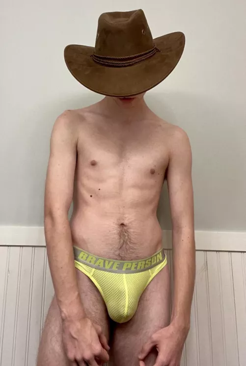 (18M) My first thong, feel like it matches well with the cowboy hat :)