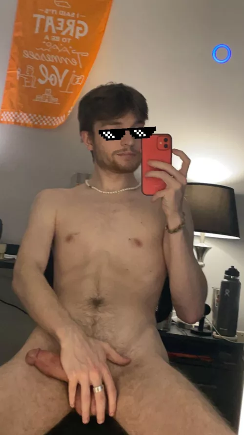 22 college guy looking for chill attractive college bros