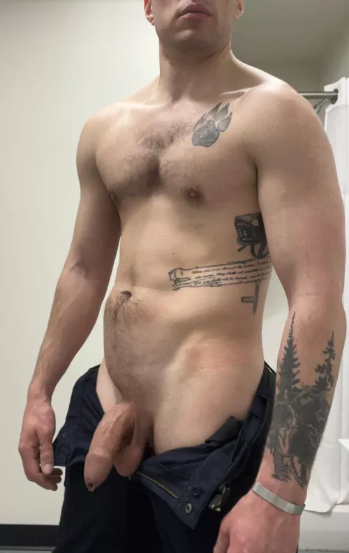 [35] uniform can’t hold dad back