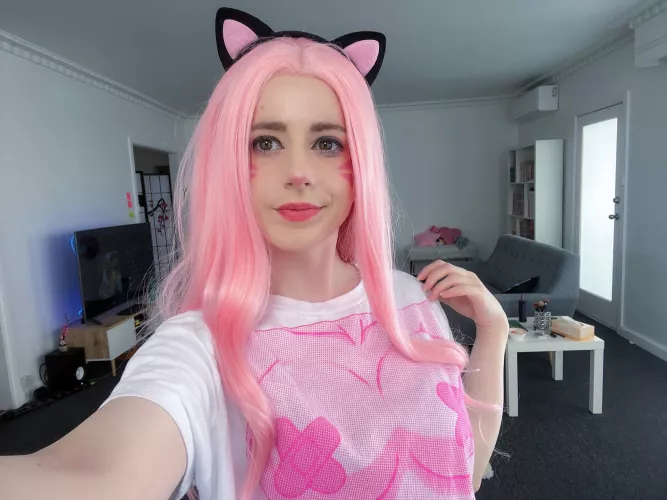 A cute catgirl named Ellie 🥰 by ellieraelol