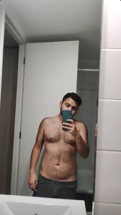 anyone playing Fallout 76? 😸