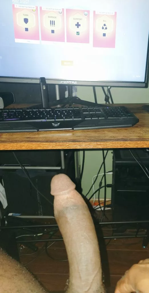 Anyone wanna play overwatch?