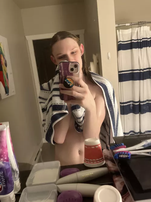 Anyone wanna take a bath with me 🥺