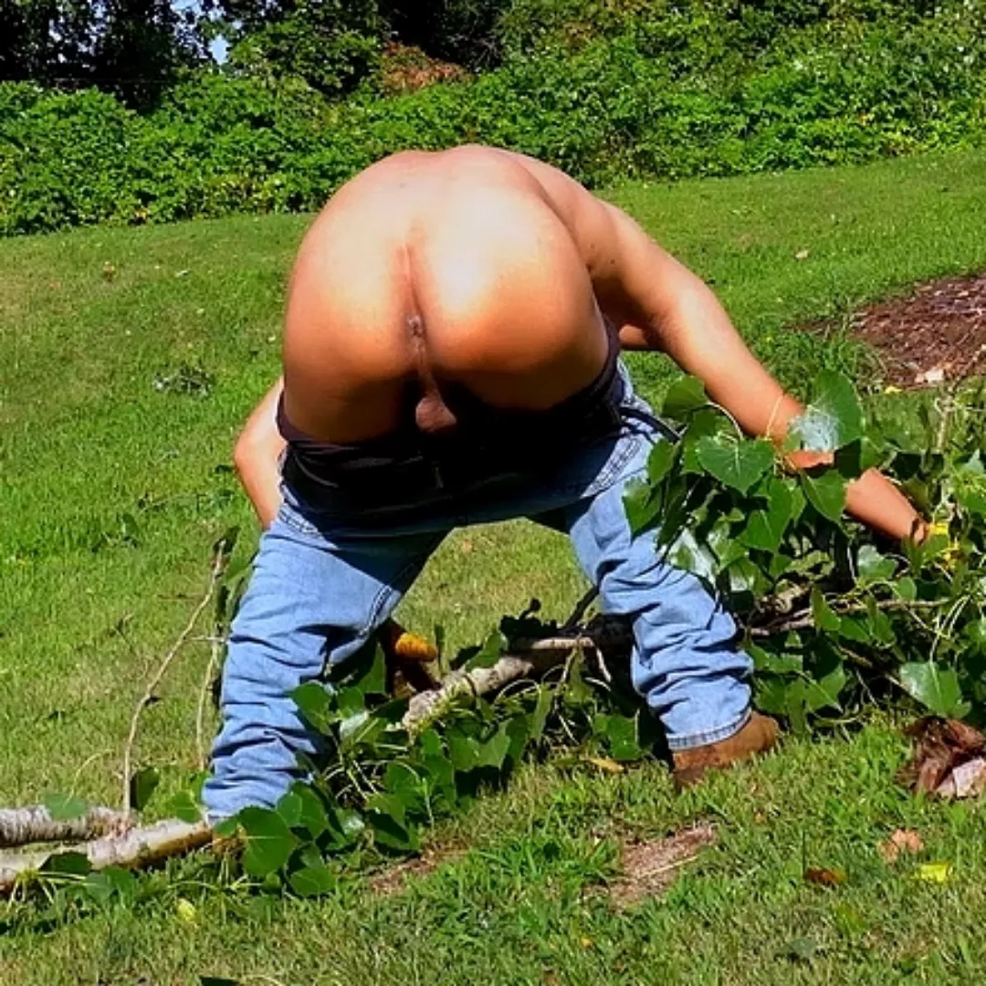 cleaning up after a storm😋