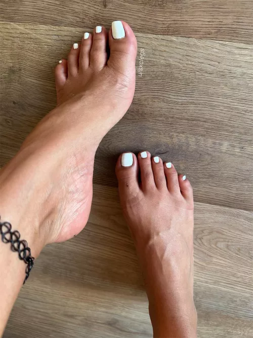 Cute, white toes
