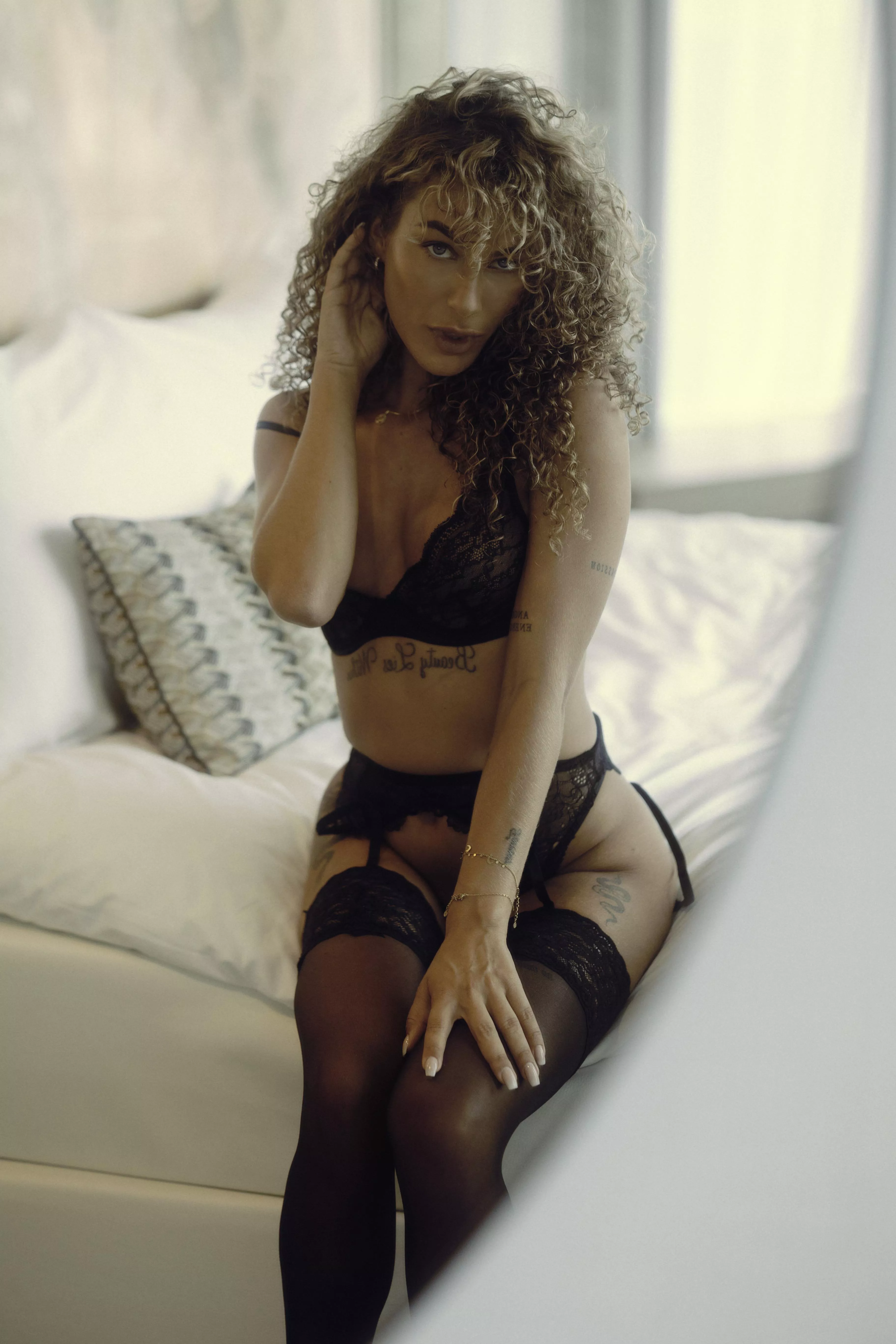 Do you want to fuck me in the bed or under the shower? 💦