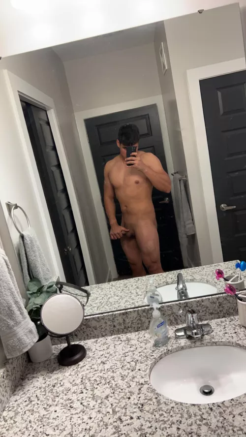 Feeling good today, DM me with your thoughts!🥺❤️😭