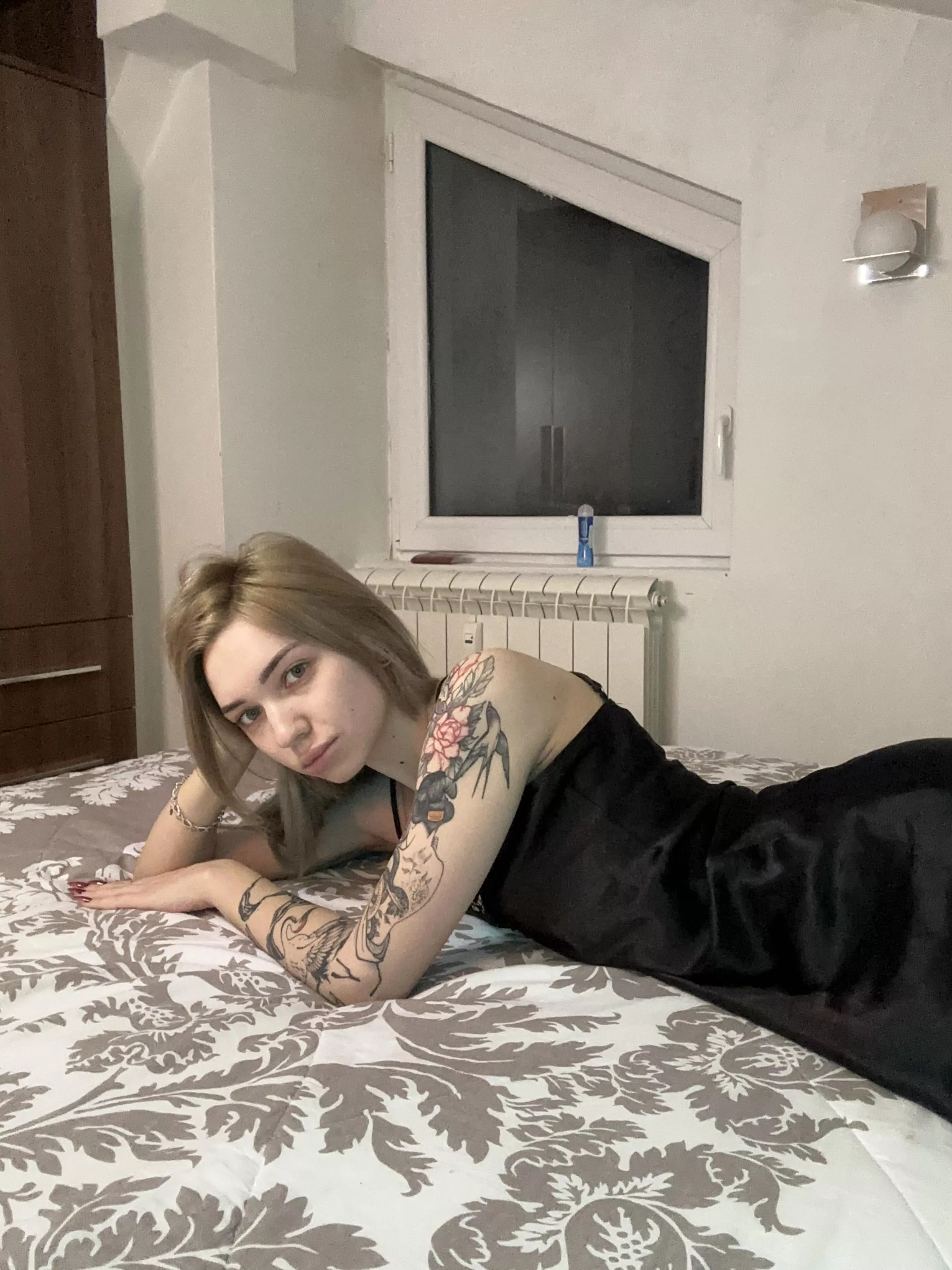 Good morning [f]rom your favouite girl