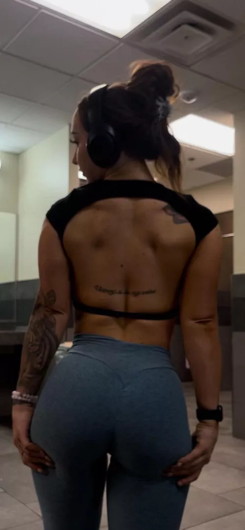 How does my back look in this top?