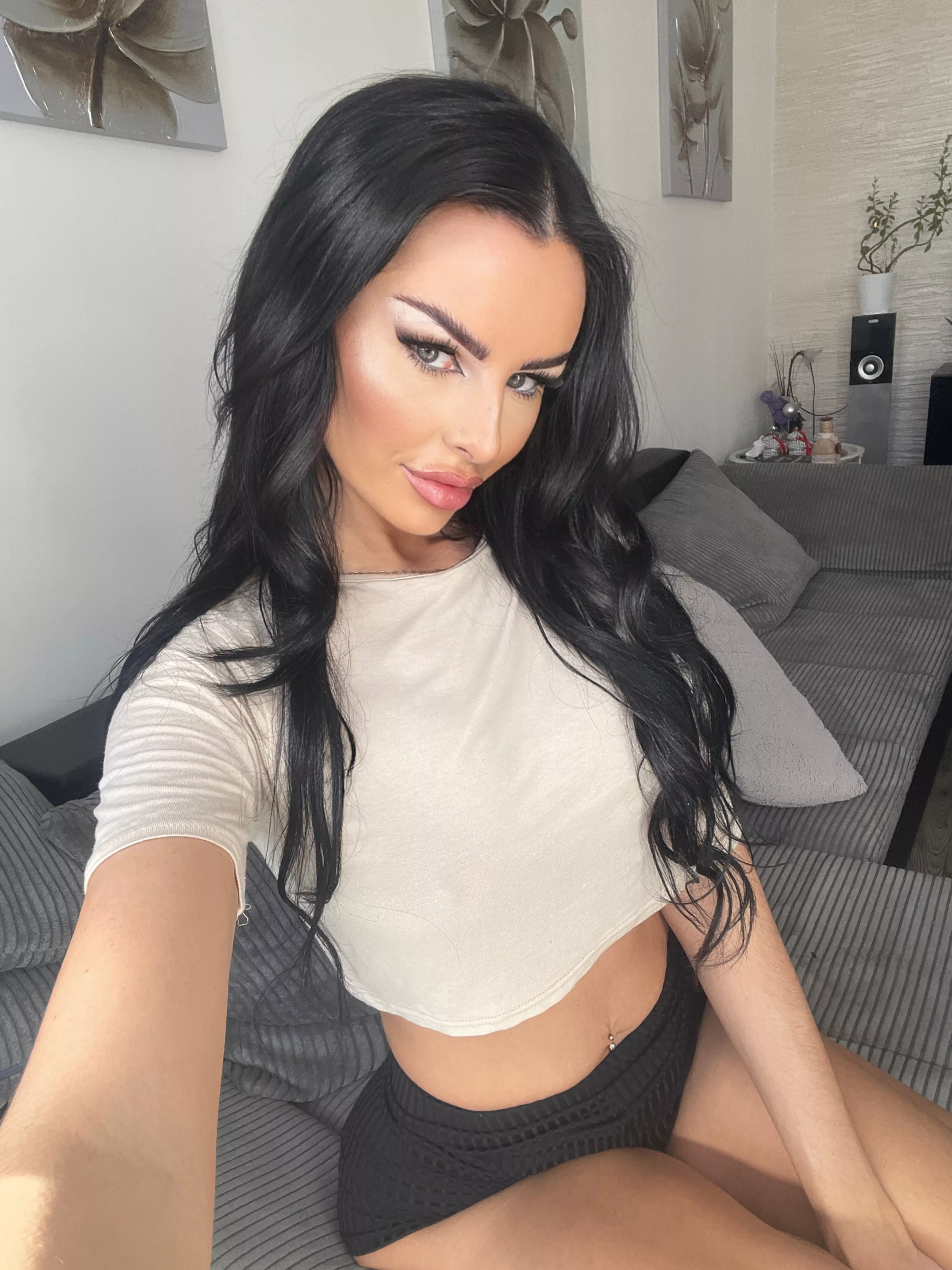 I can be a very obedient fuckdoll;)