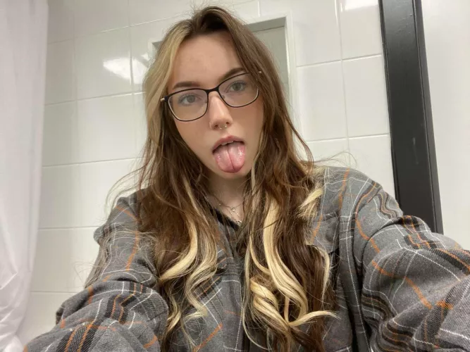 I’m a good girl and all good girls swallow when asked to