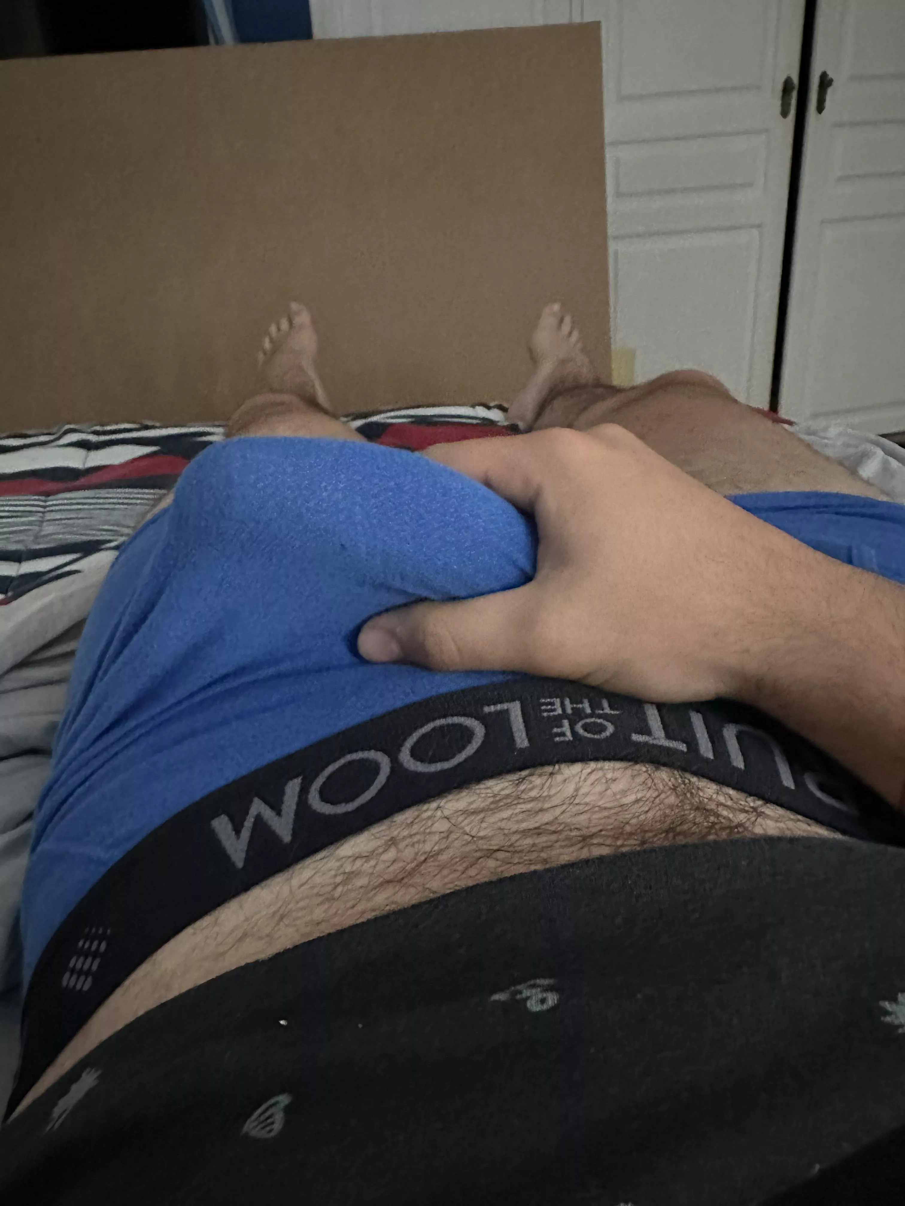 just woke up hmu if interested