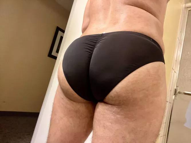 Love the feminine feeling these give me 😏