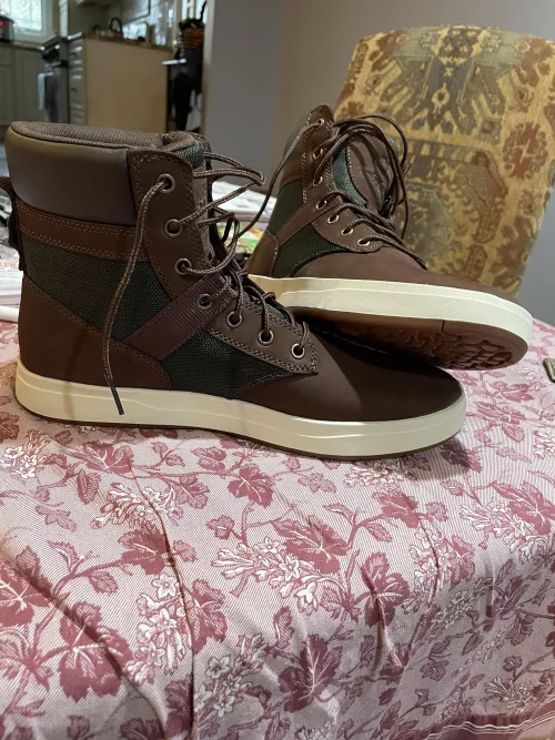 New boots (help in comments)