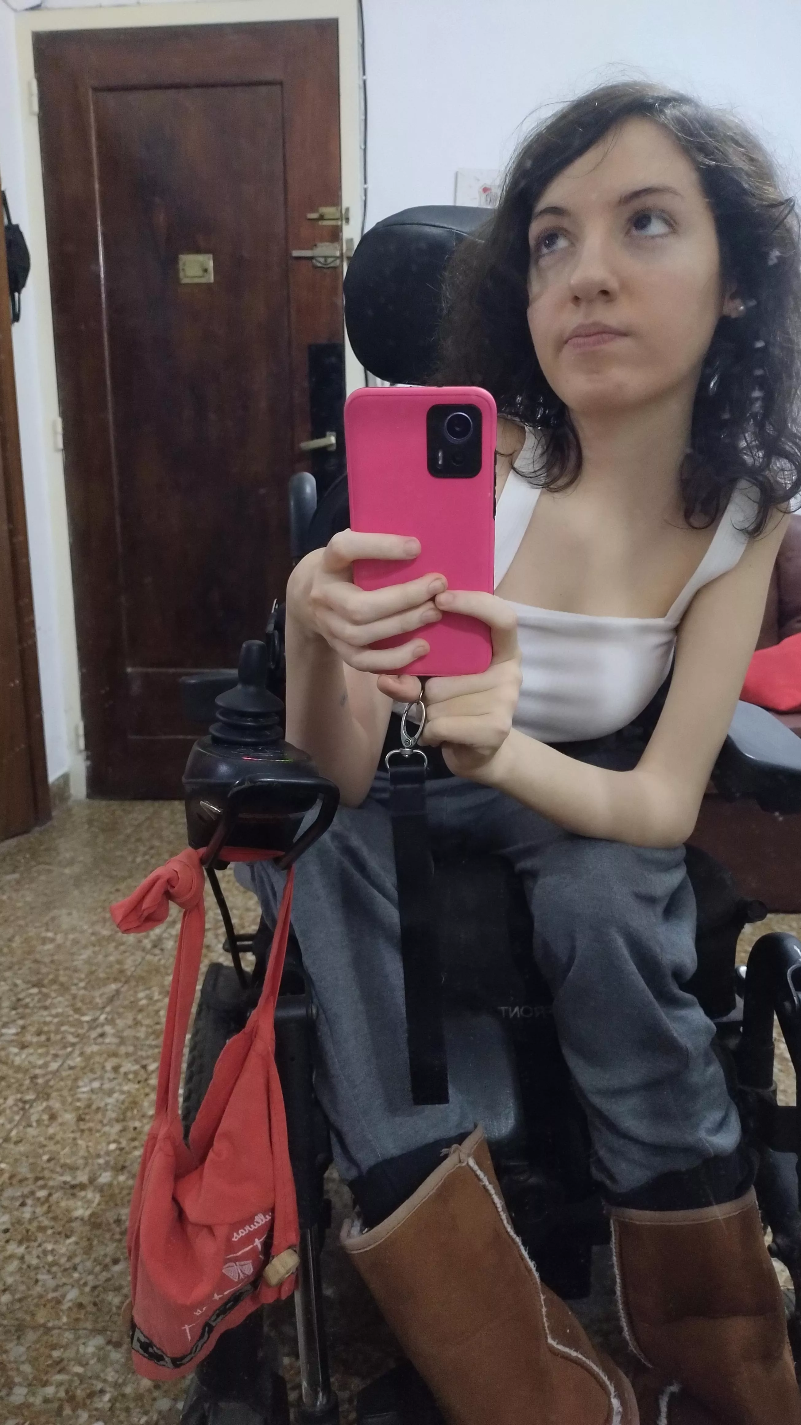 No bra no care ☺️👌