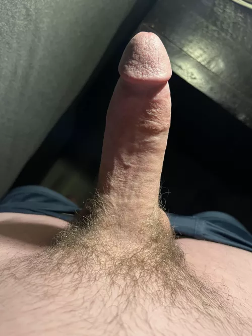 Rate my 18yo cock on a scale of 1 to 10 😉