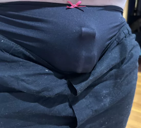 Relapsed back to where I belong, in chastity and panties 💕💕