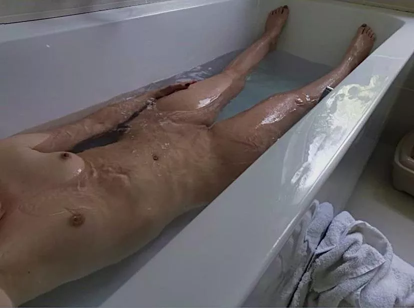 Relaxing and washing off the stable smells!!