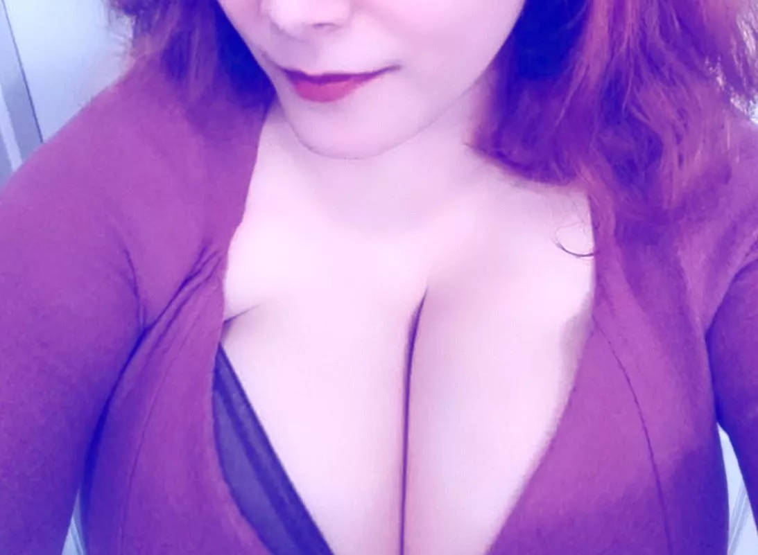 These look insane on my 5’1 frame 🫢. What do you think? 😘