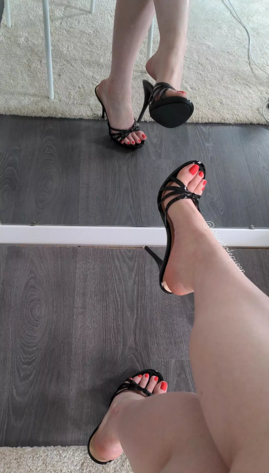 This colour pops so well on my skin tone 🤭❤️