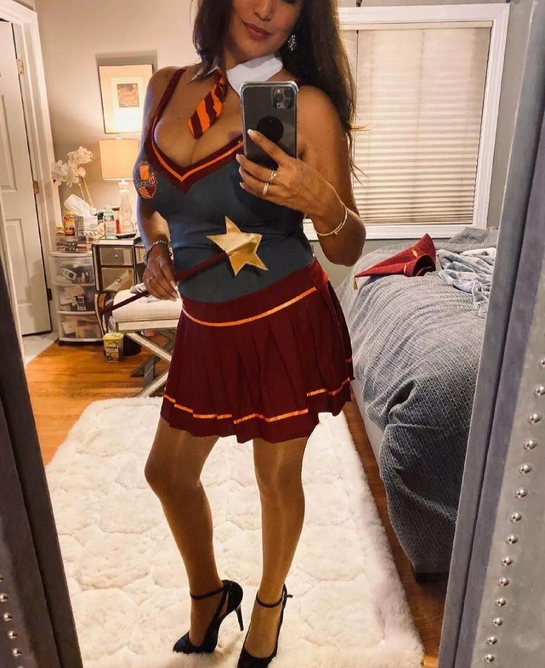 Tights in magic school 🪄