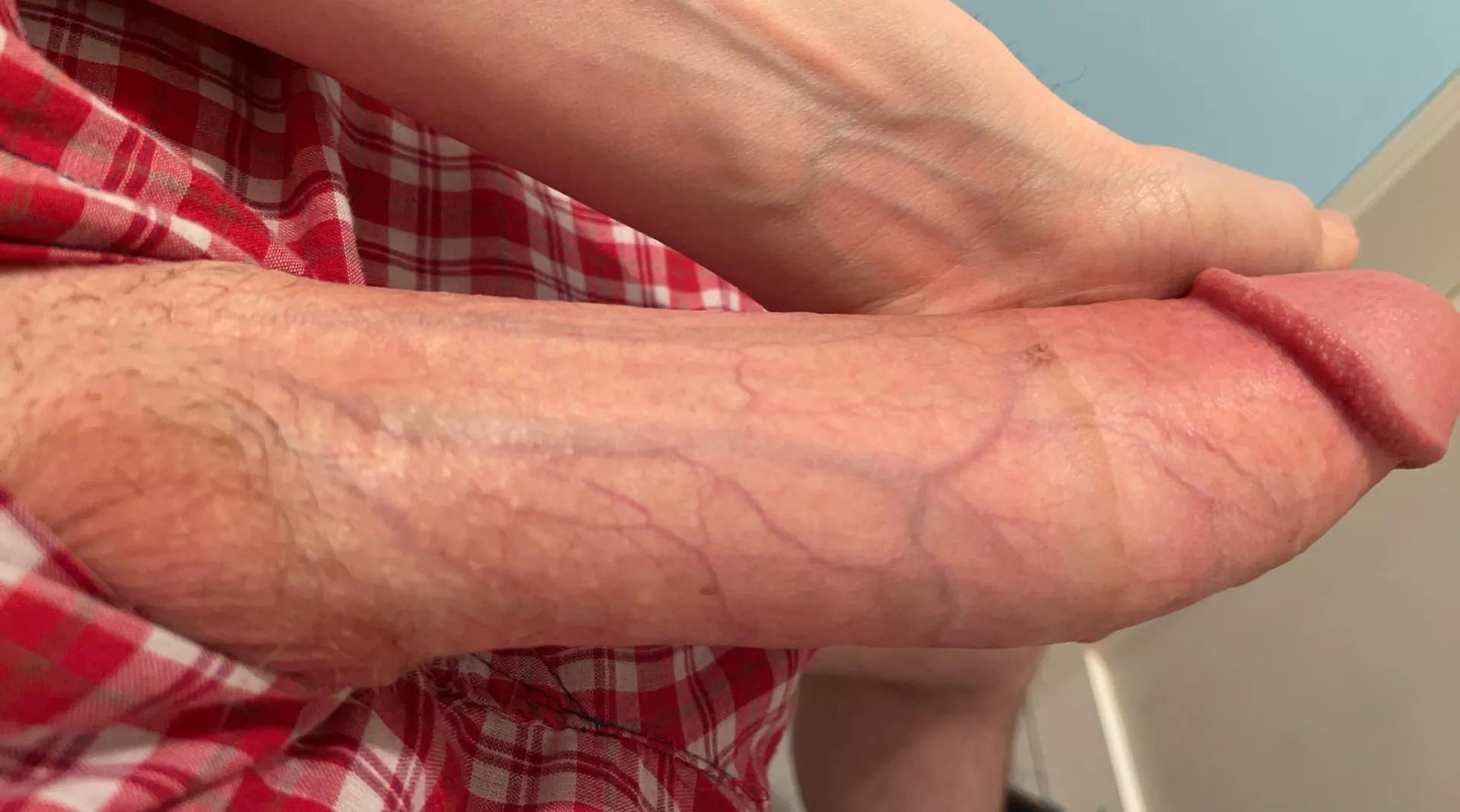 Was it my length or my girth that made you stop scrolling?