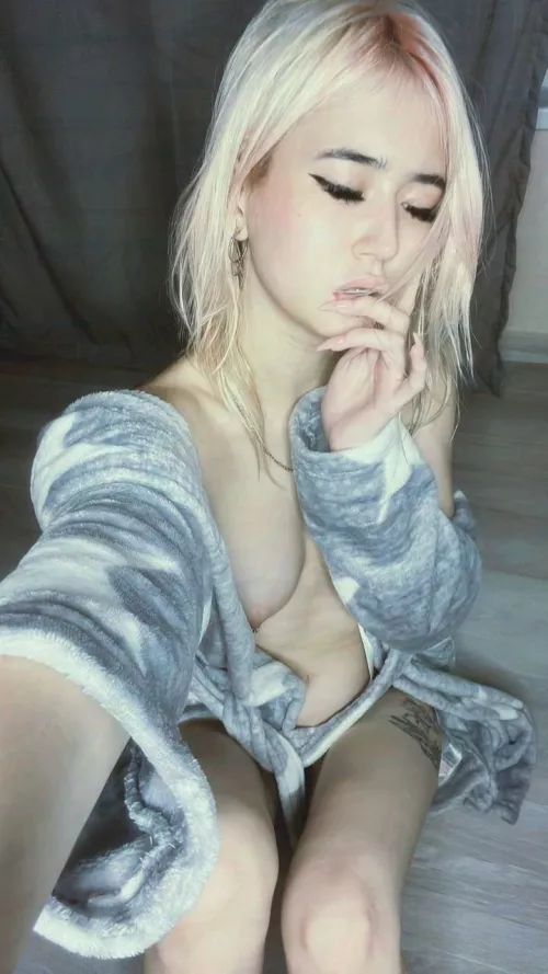 What would you do if you saw me just like that?