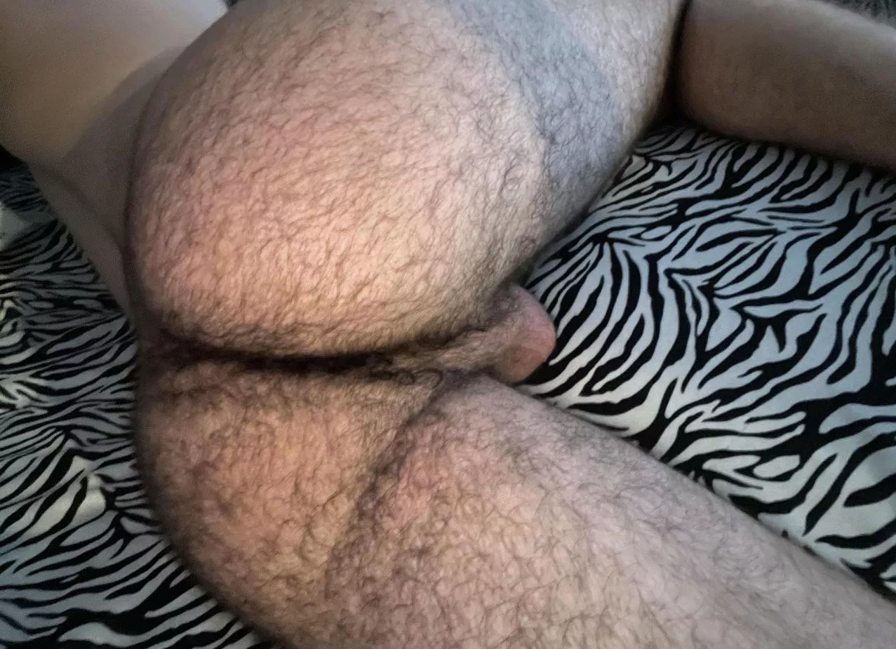 Who wants to spread my cheeks?