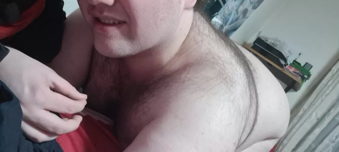 who wants to take me from behind 💦