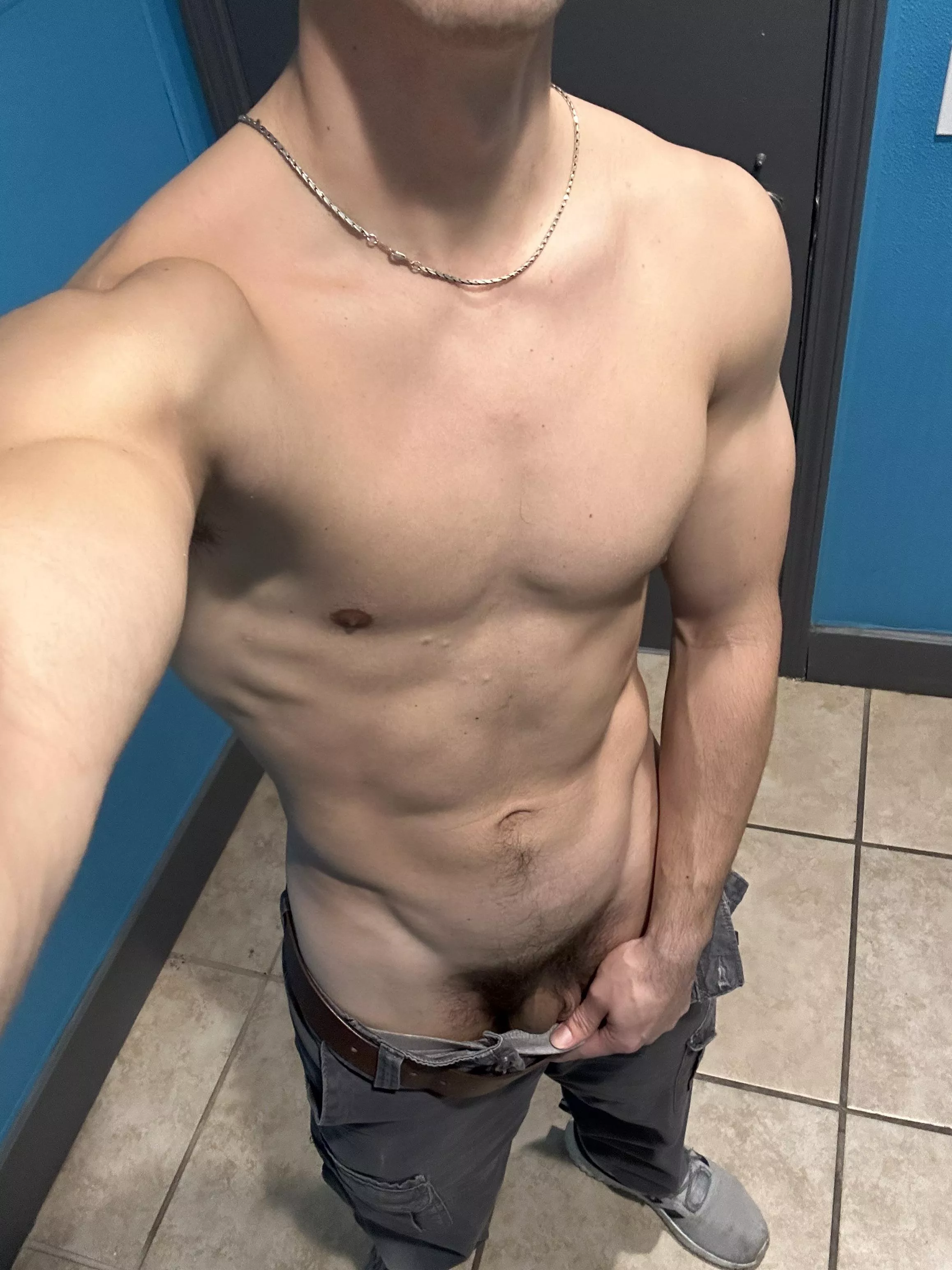 Work bathroom gains (m)