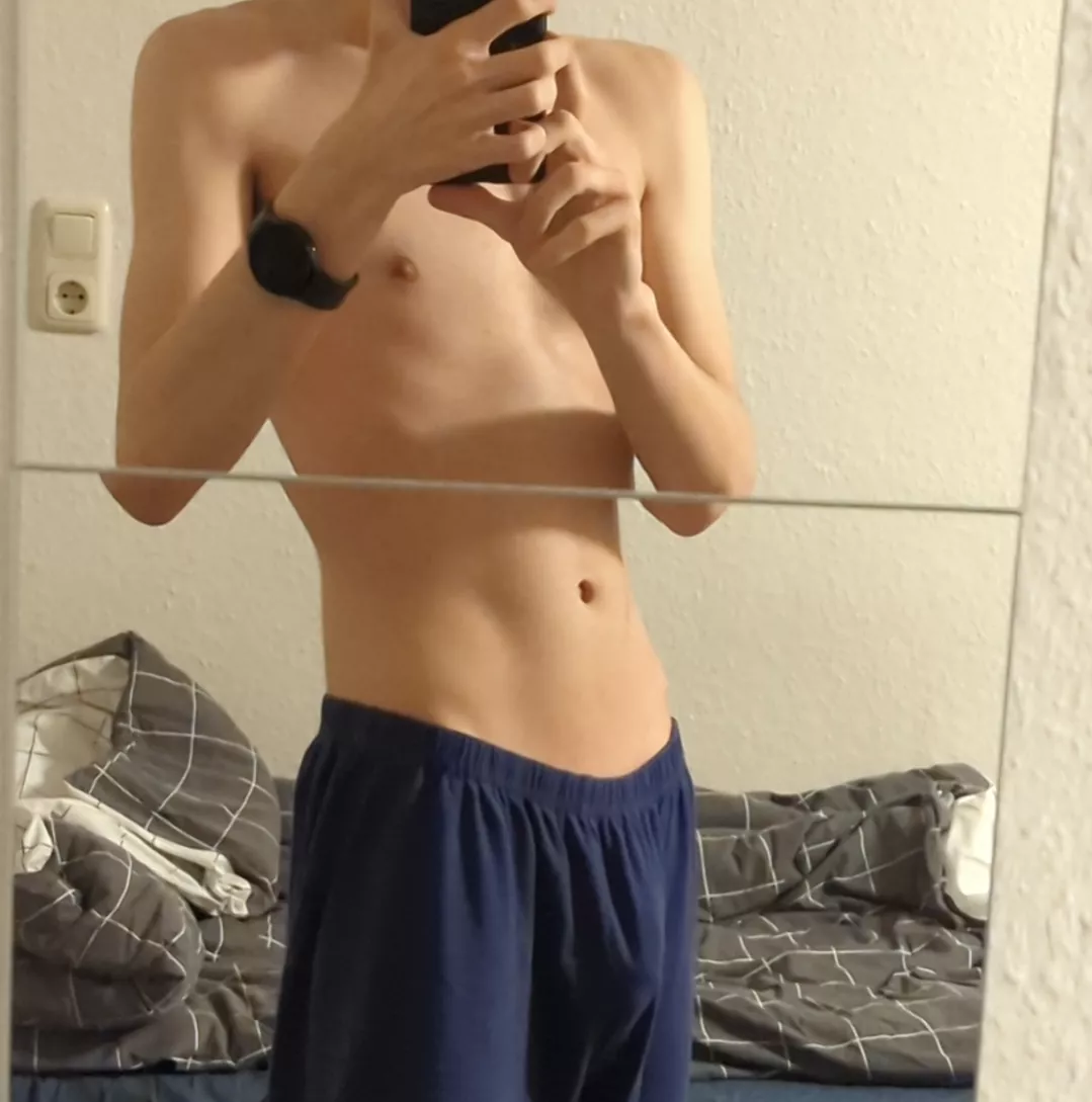 18M looking for twinks and twunks 18-22. Looking for a Bromance sort of deal. Let's chat. mk_00u