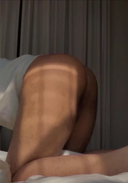 19 bottom horny asf looking for m handsome masc tops to chat and trade with @ahmdmrza22 +face