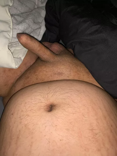 [23] Help me cum before bed