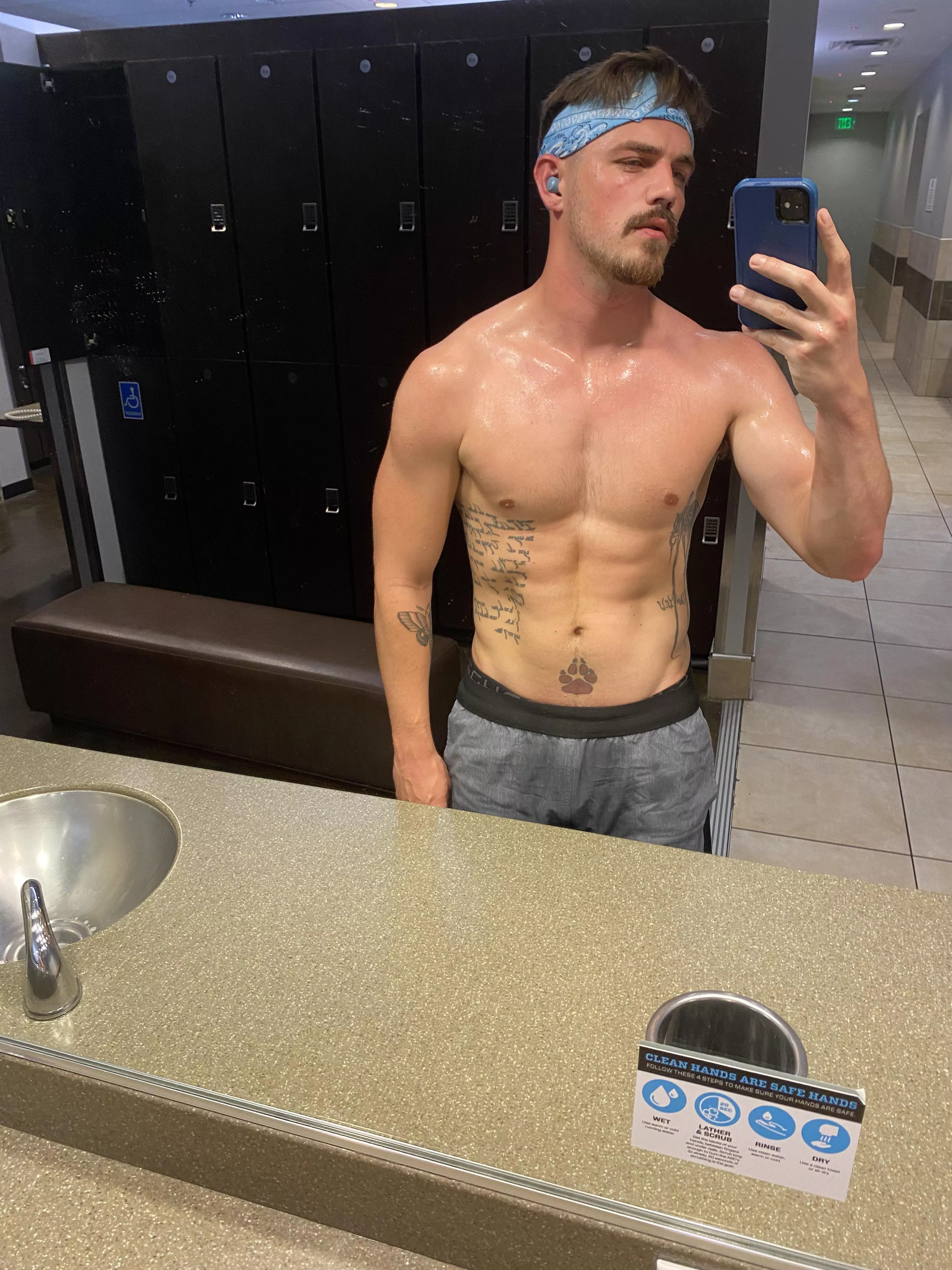 28 yotes05 -send a pic as hello