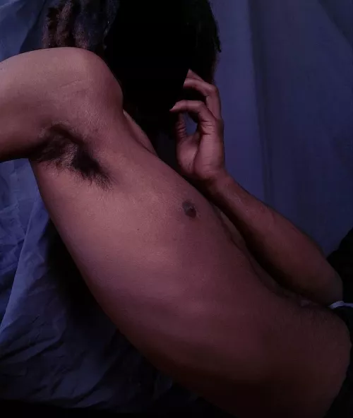 Armpit hair grows in such strange ways.