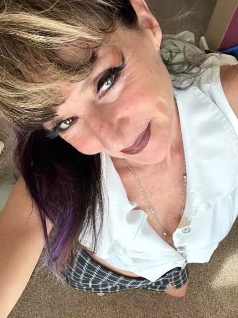 Can I be your milfie?