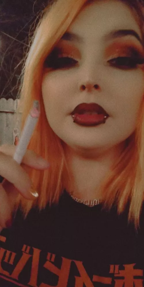 Care to be my ashtray .... 🔥